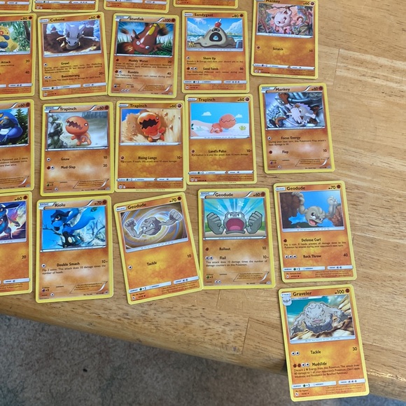 trophy pokemon cards Swinub (165/159) (JTG) | Buy Pokemon Cards Canada